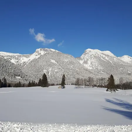 Appartements-restaurant Schwaiger Direkt Beim Lift Und Wunderschoenen Bergblick Tauplitz