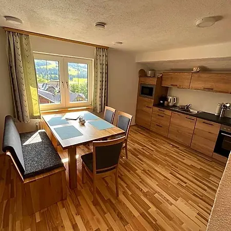 Appartements-restaurant Schwaiger Direkt Beim Lift Und Wunderschoenen Bergblick Appartement *