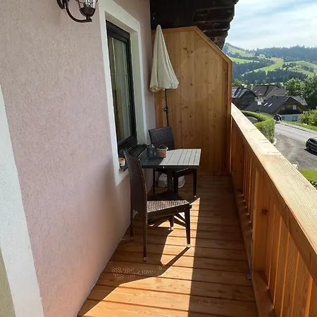 Appartements-restaurant Schwaiger Direkt Beim Lift Und Wunderschoenen Bergblick Apartamento *